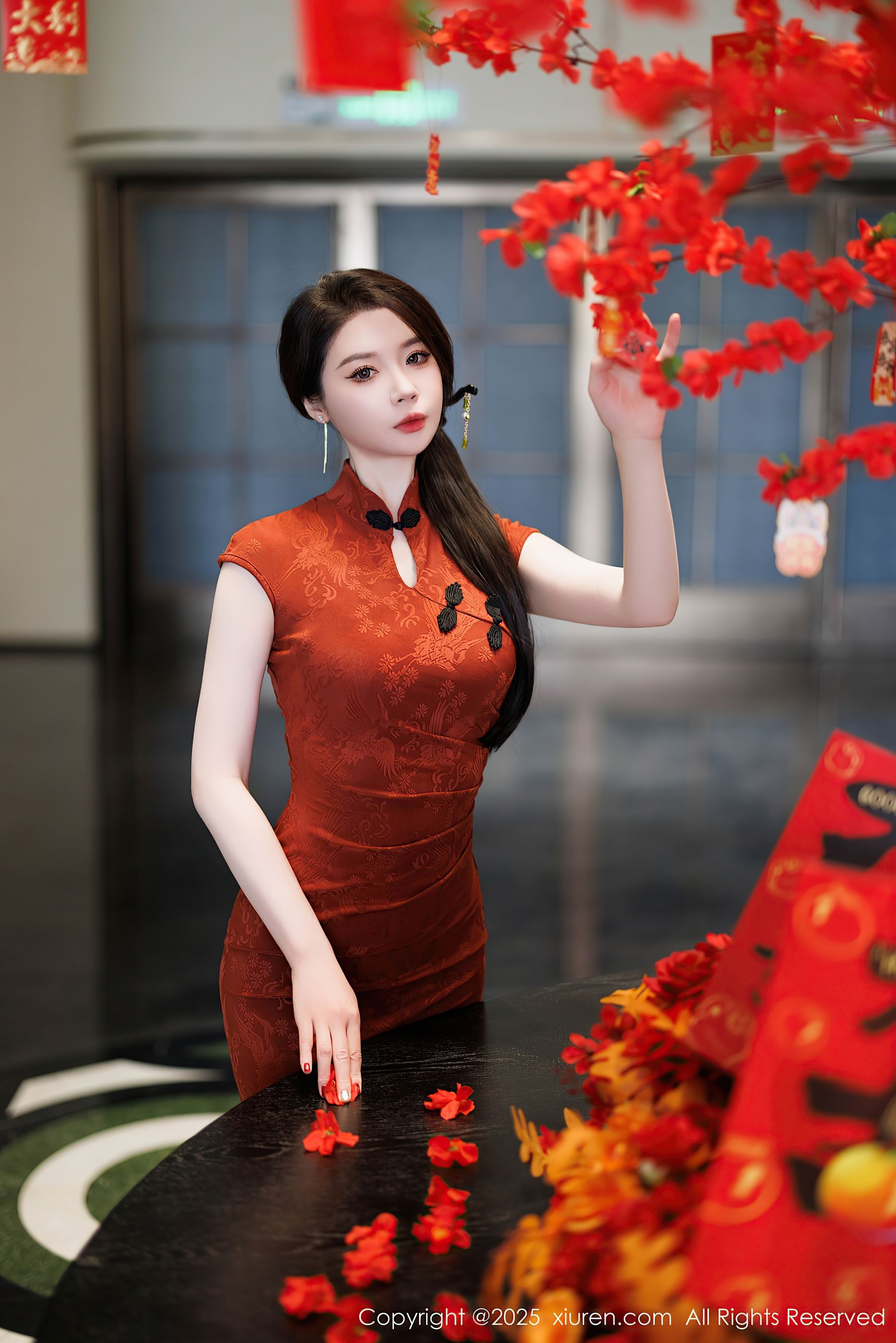 秀人网 No.9812 梦心玥 旗袍美腿插图4