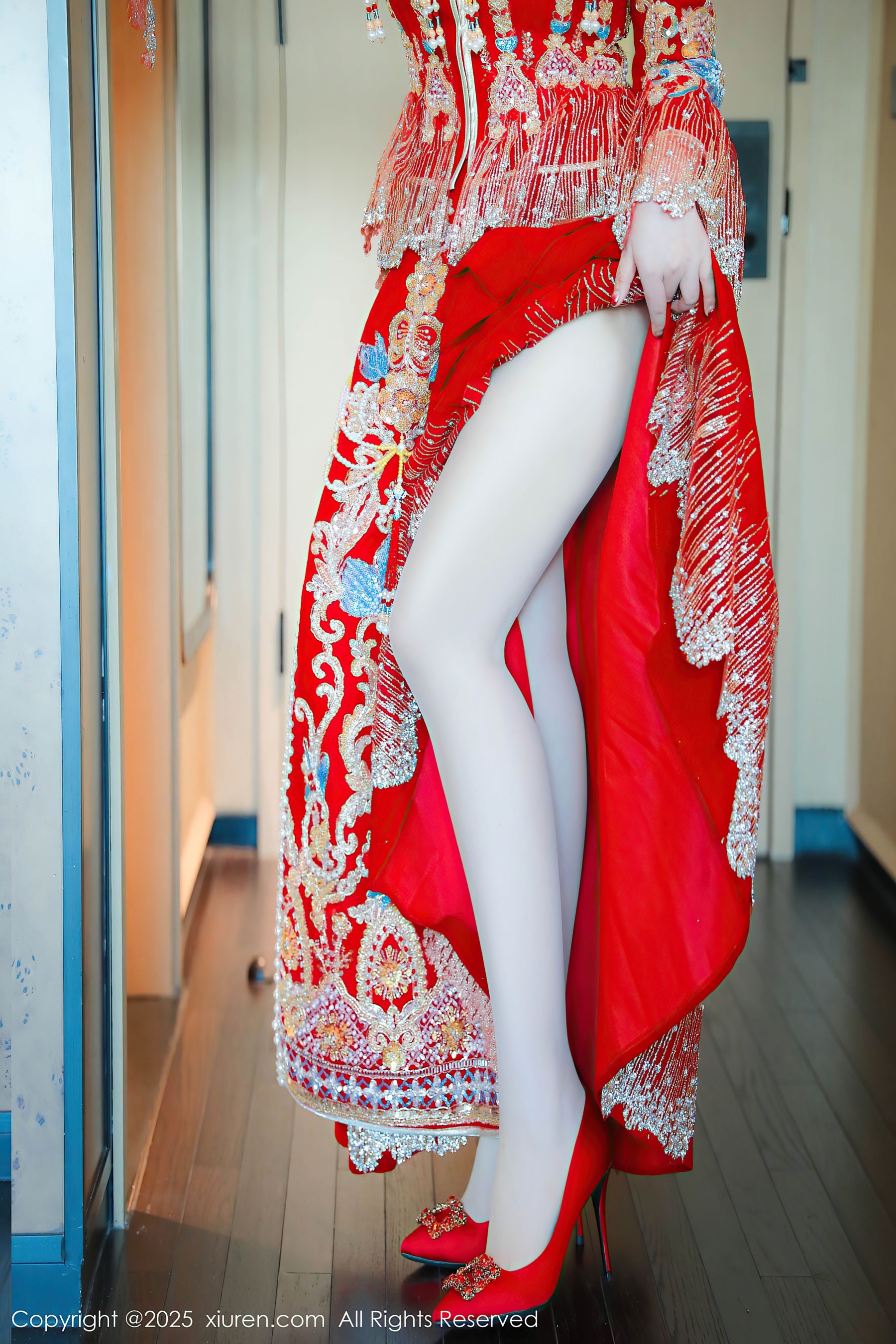 秀人网 No.9823 蛋蛋宝 新婚美腿插图2