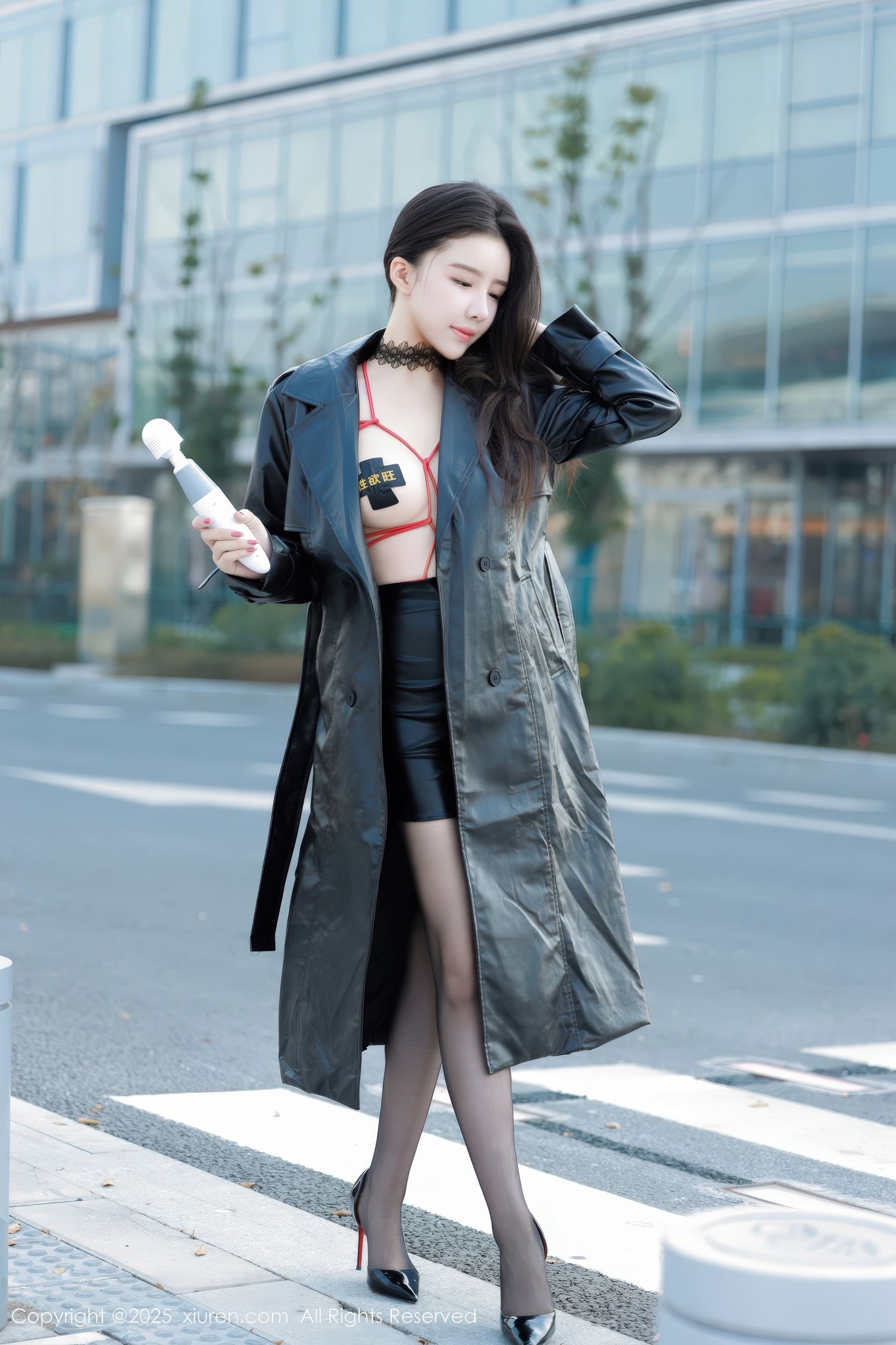 秀人网 No.9855 唐翩翩 黑丝美腿插图