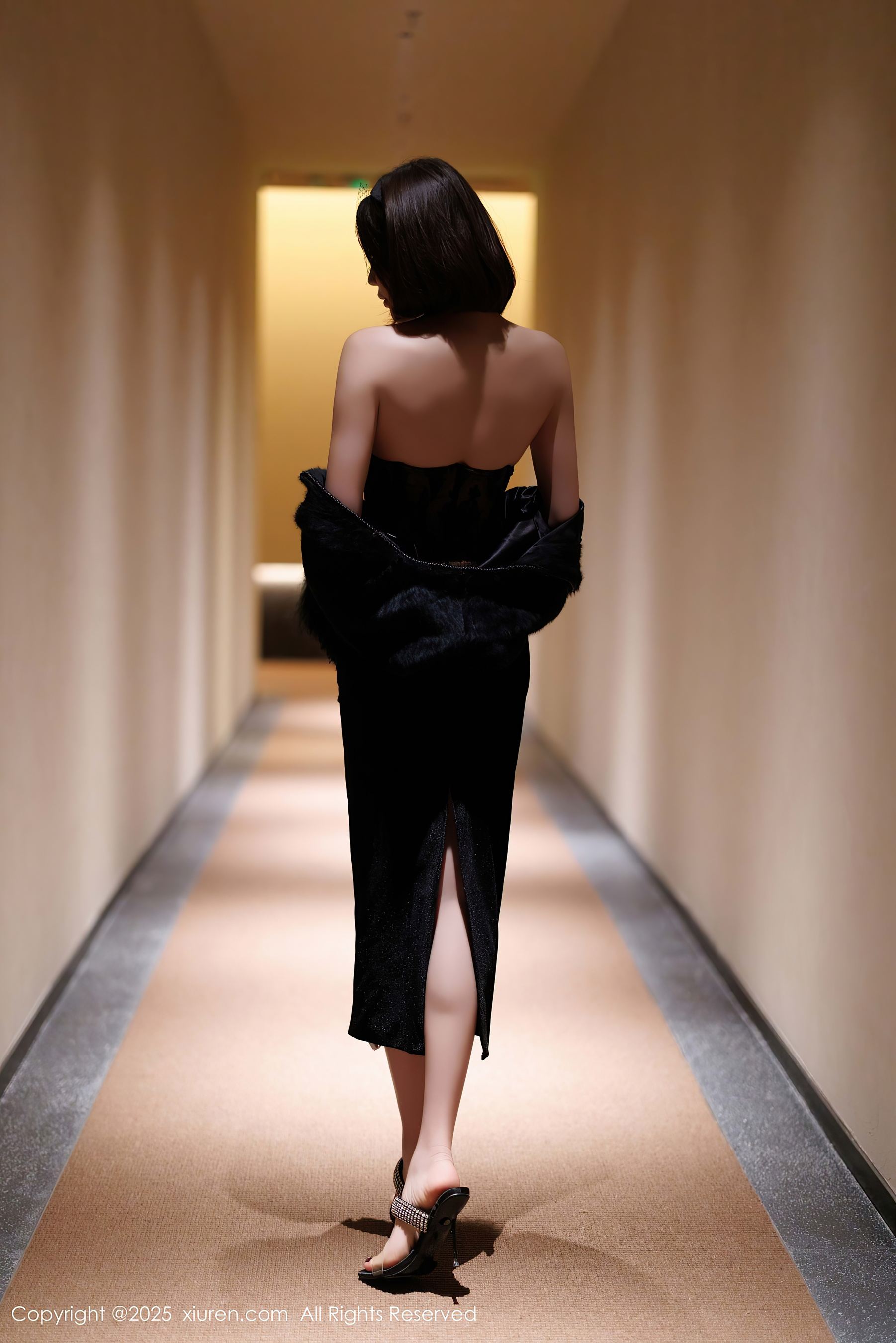 秀人网 No.9880 徐莉芝Booty 黑丝美腿插图6