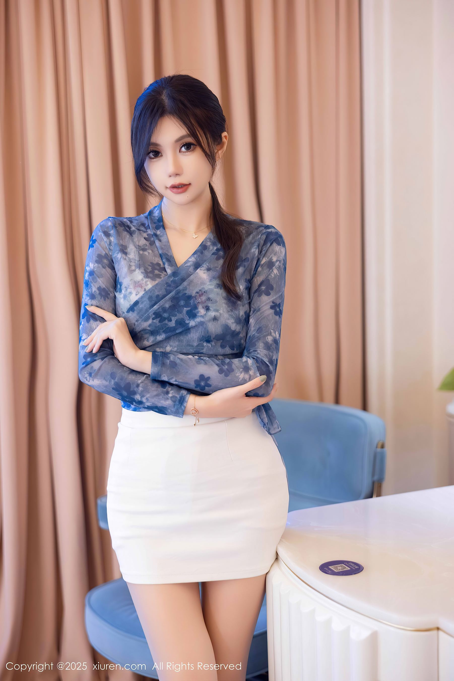 秀人网 No.9884 绮里嘉ula 丝袜美腿插图7