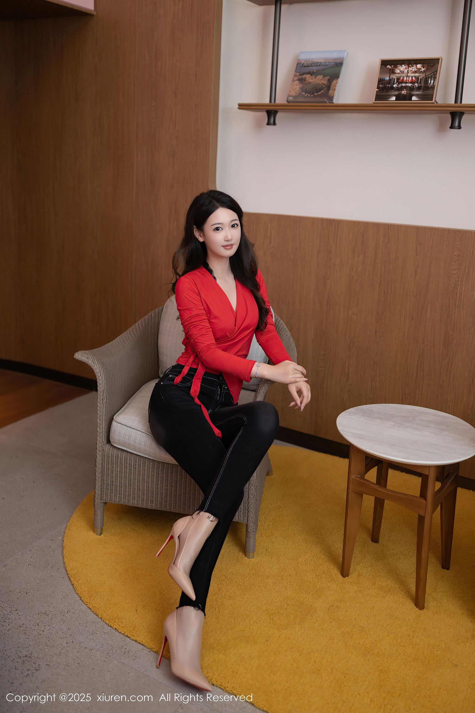 秀人网 No.9894 唐安琪 美腿丝袜插图2