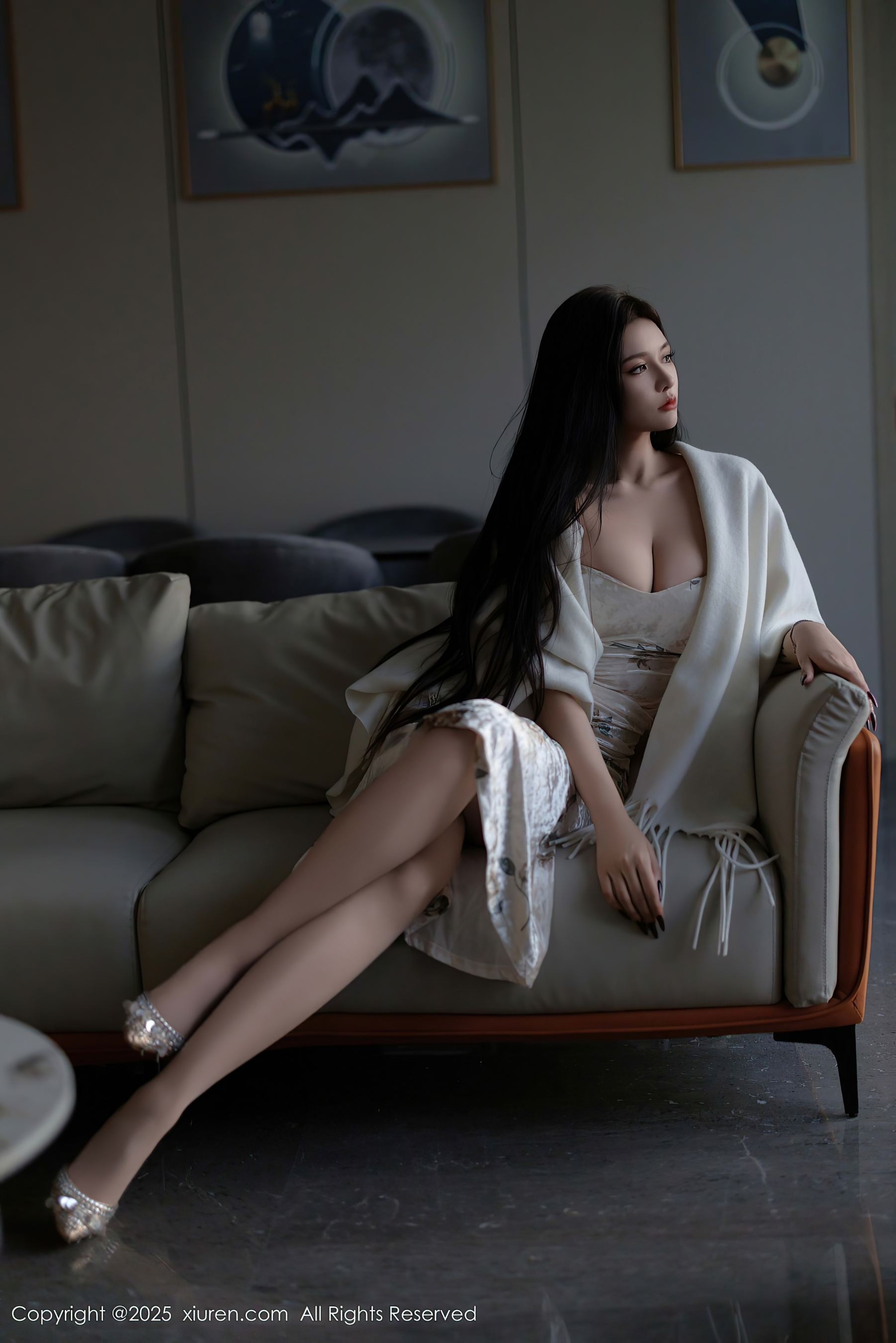 秀人网 No.9899 娜比 丝袜美腿插图2
