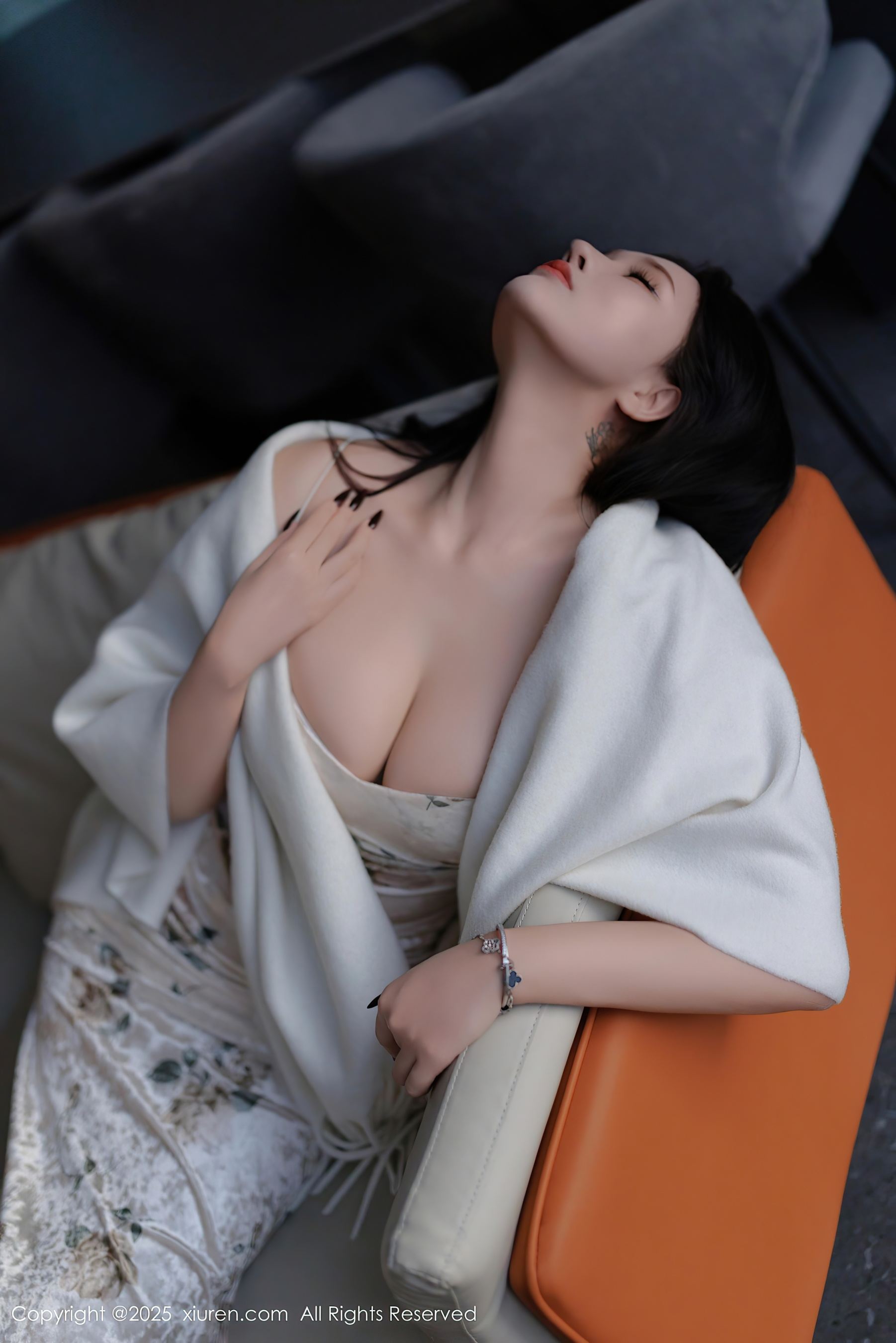 秀人网 No.9899 娜比 丝袜美腿插图8