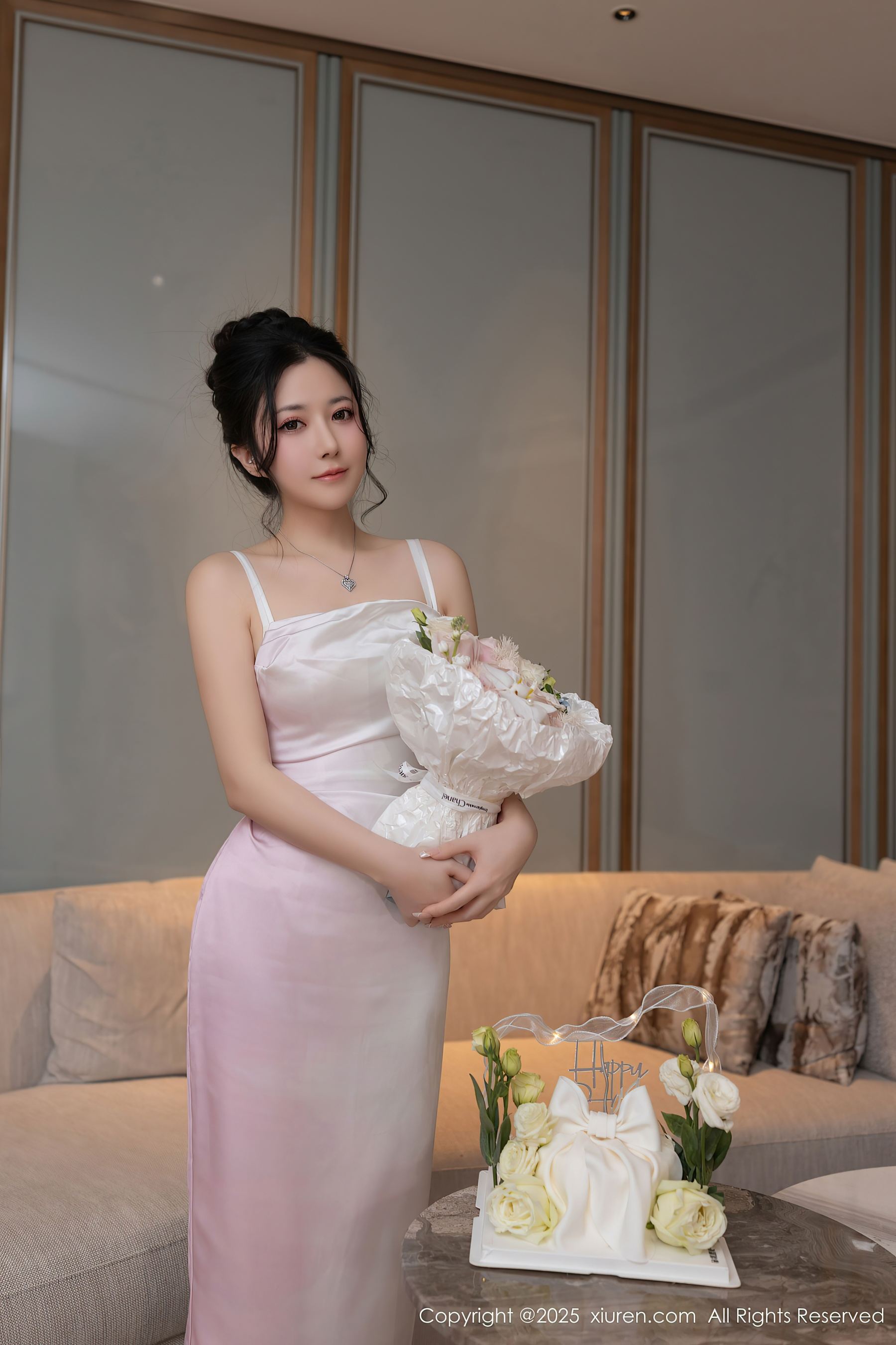 秀人网 No.9907 鱼子酱Fish 丝袜美腿插图