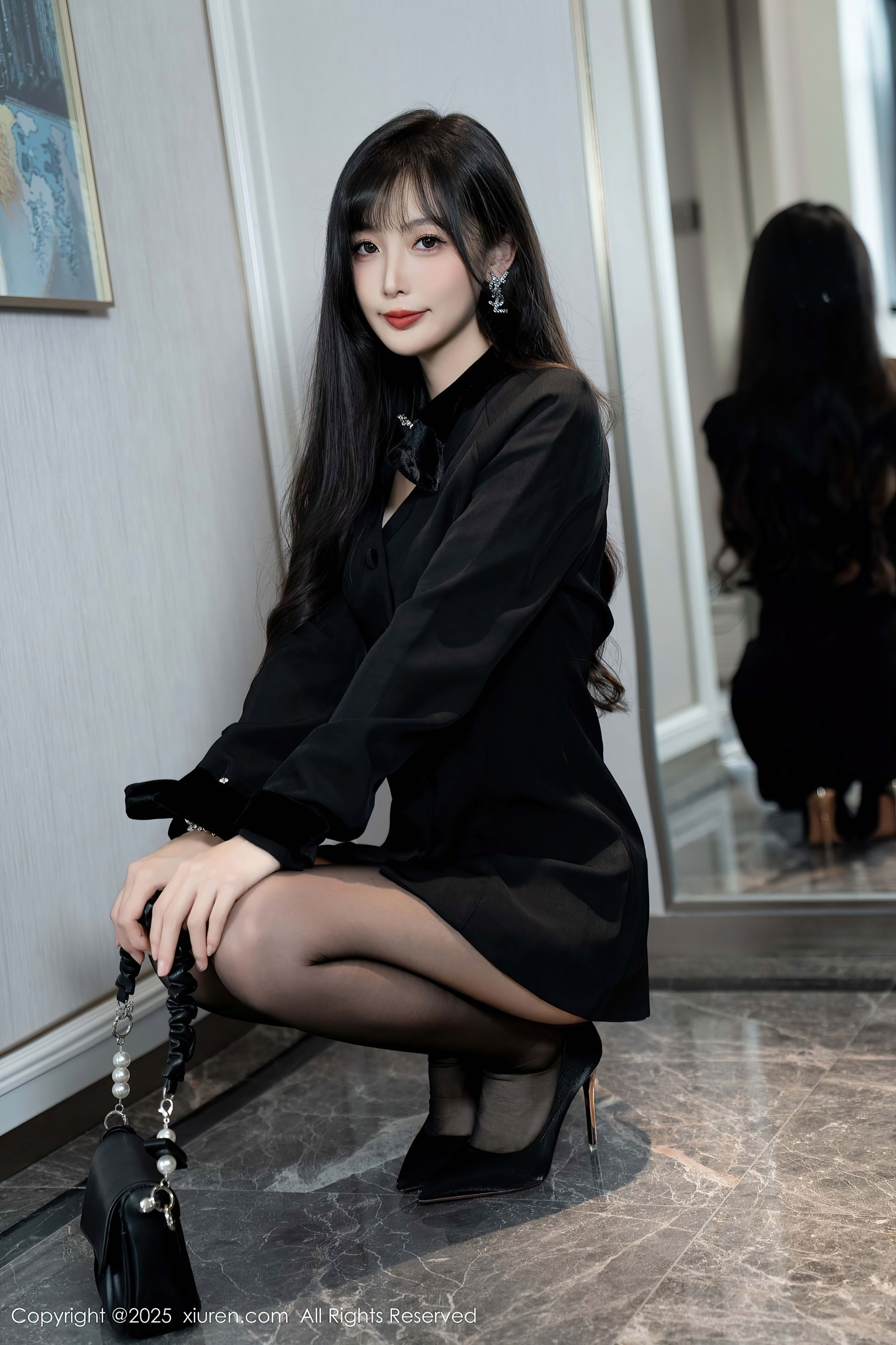 秀人网 No.9918 樱桃小阑子 黑丝美腿插图1