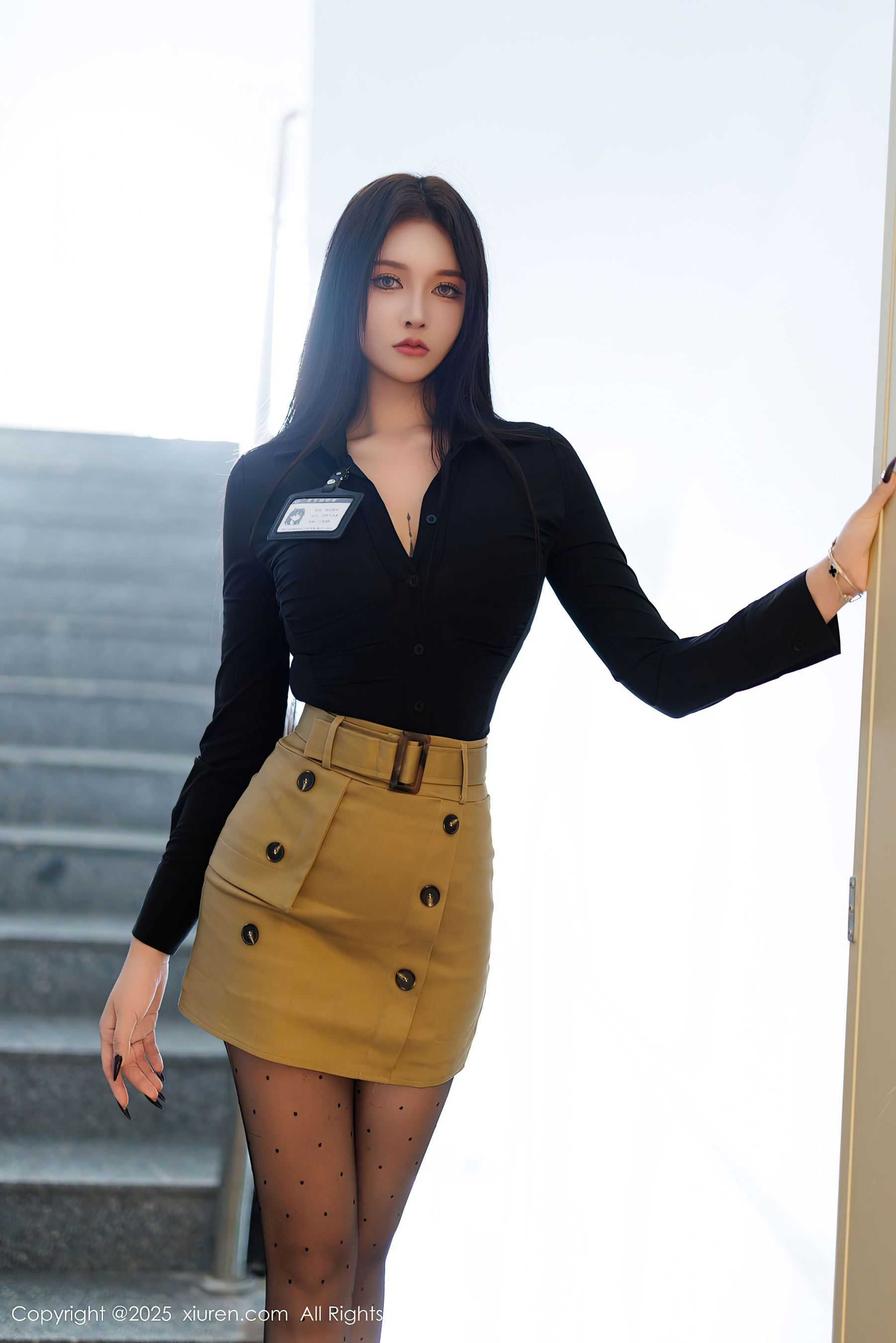 秀人网 No.9969 娜比 黑丝美腿插图1