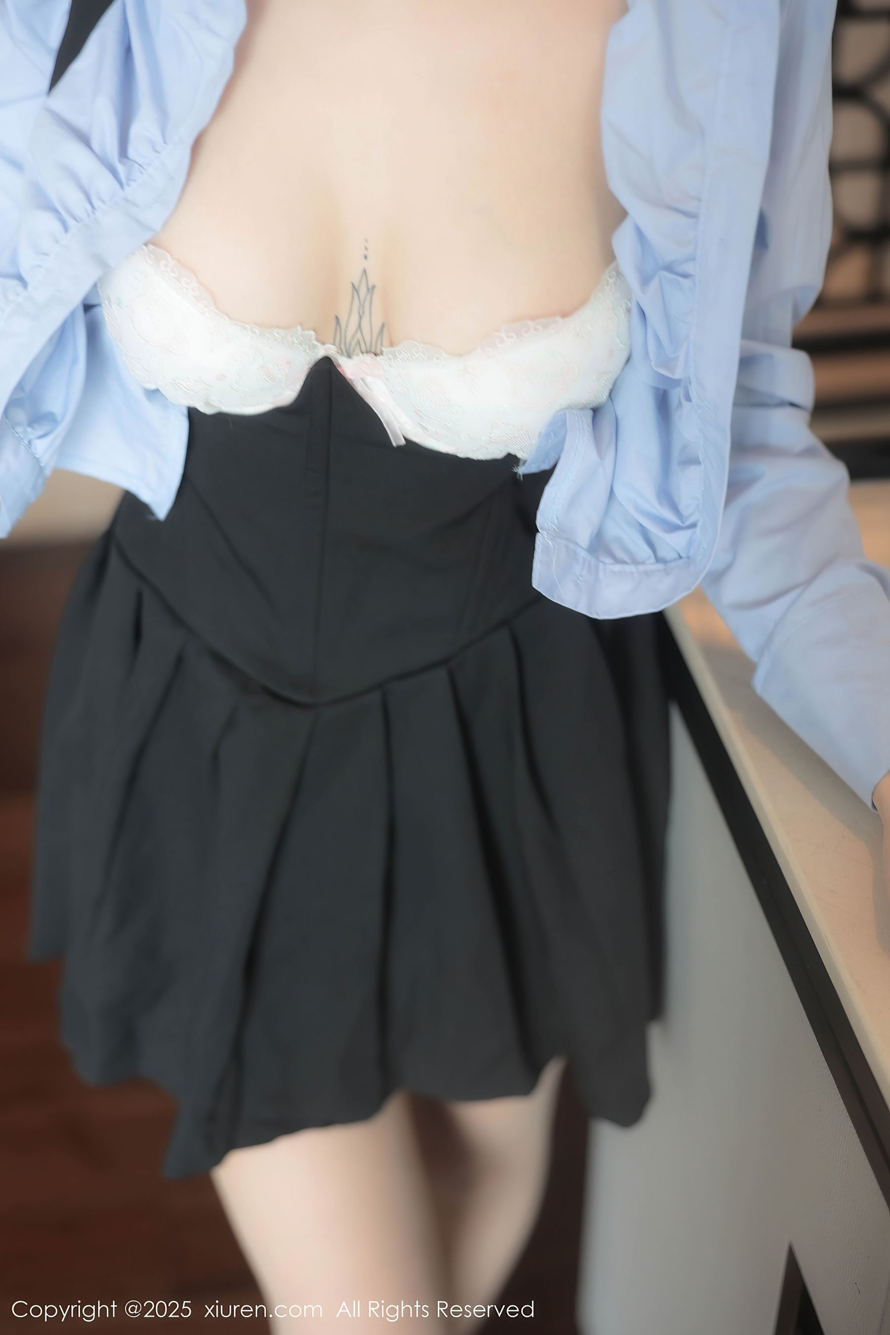 秀人网 No.9981 汐子 新人美臀插图7