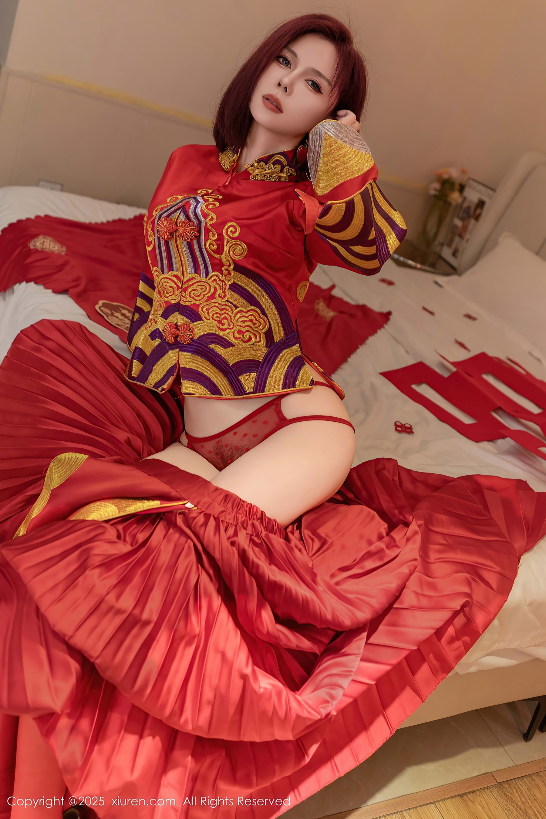 秀人网 No.9995 白芷yy 丝袜美腿插图