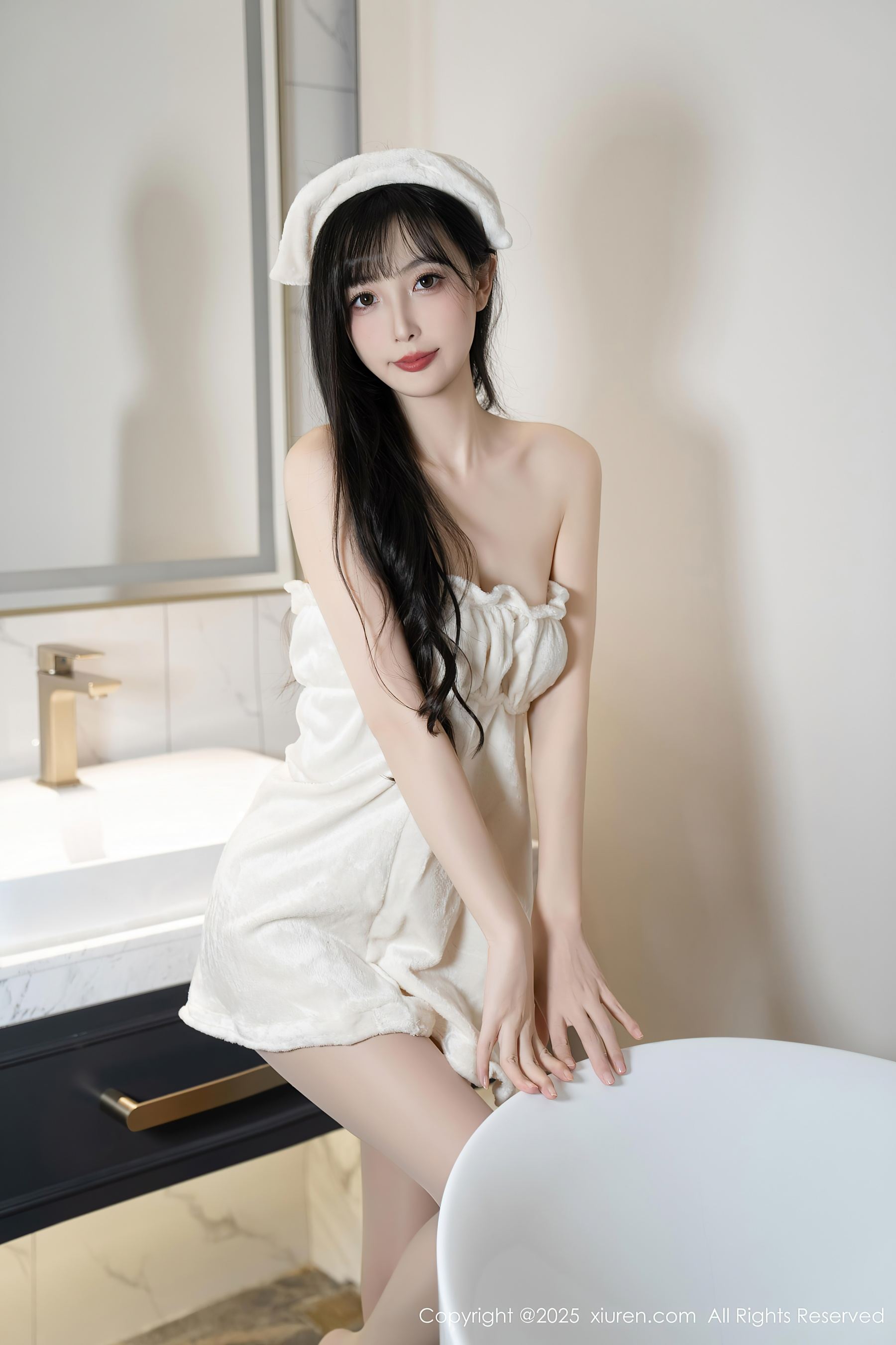 秀人网 No.10005 樱桃小阑子 丝袜美腿插图3