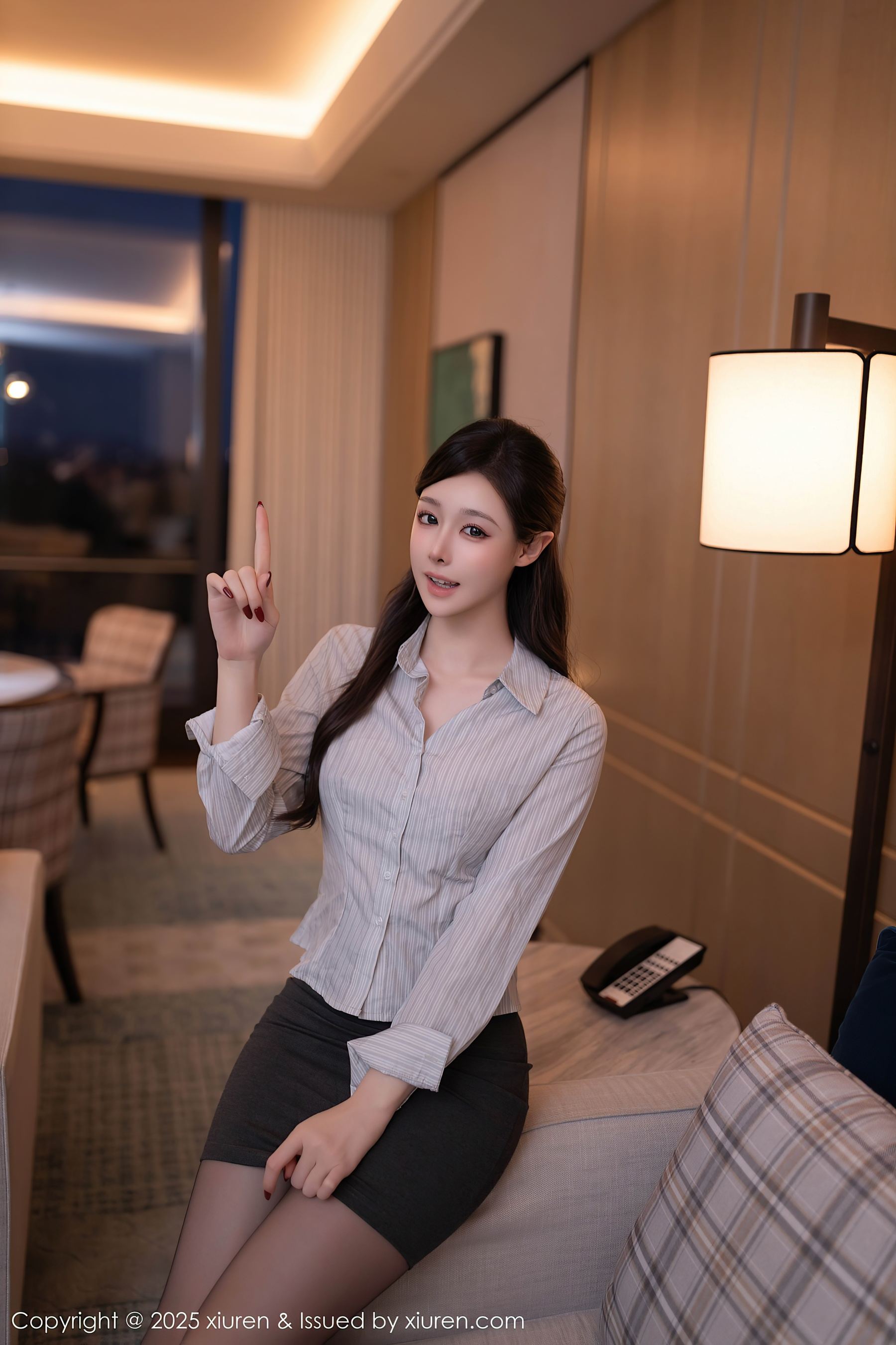 秀人网 No.10022 小逗逗 黑丝美腿插图8