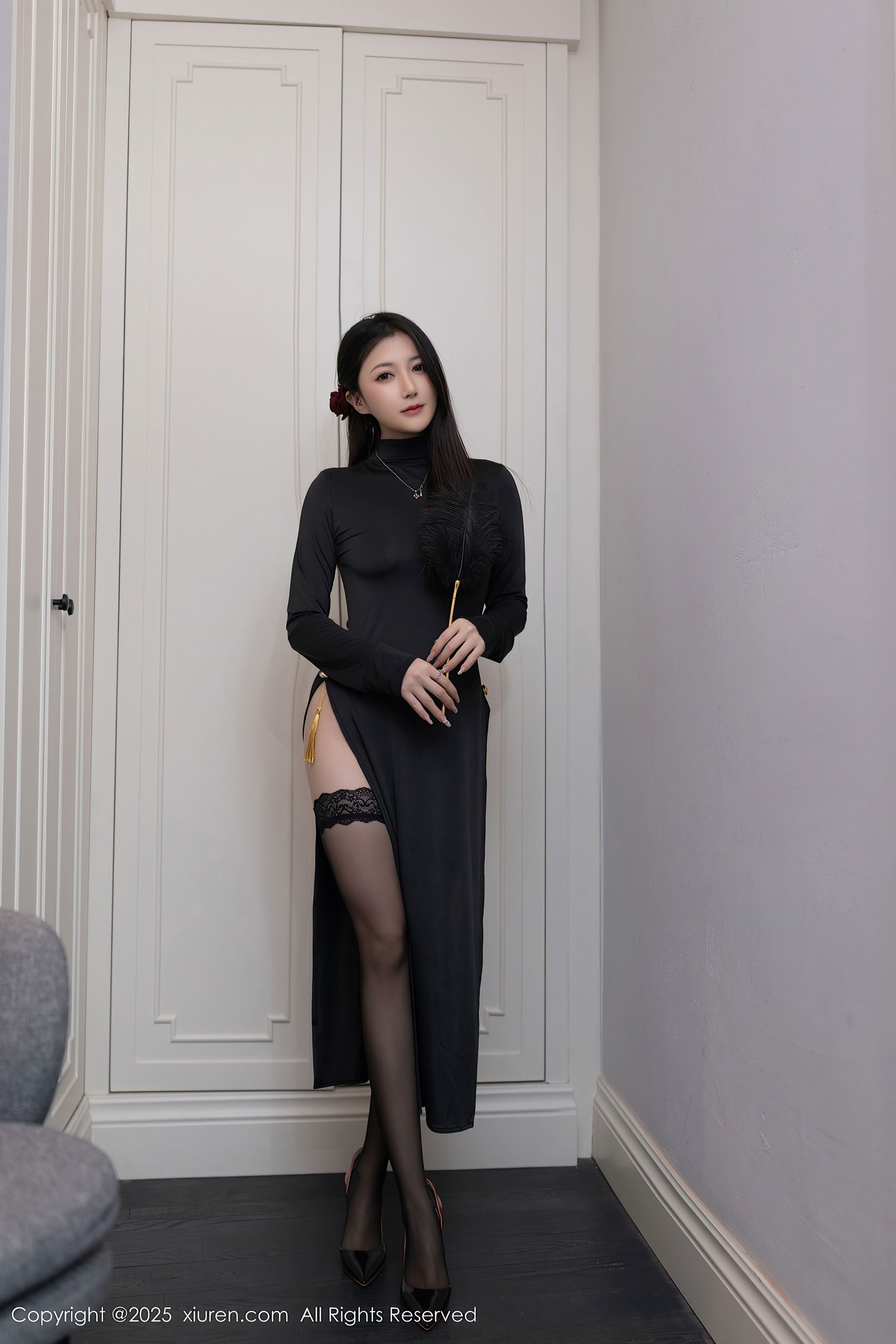 秀人网 No.10023 鱼子酱Fish 黑丝美腿插图