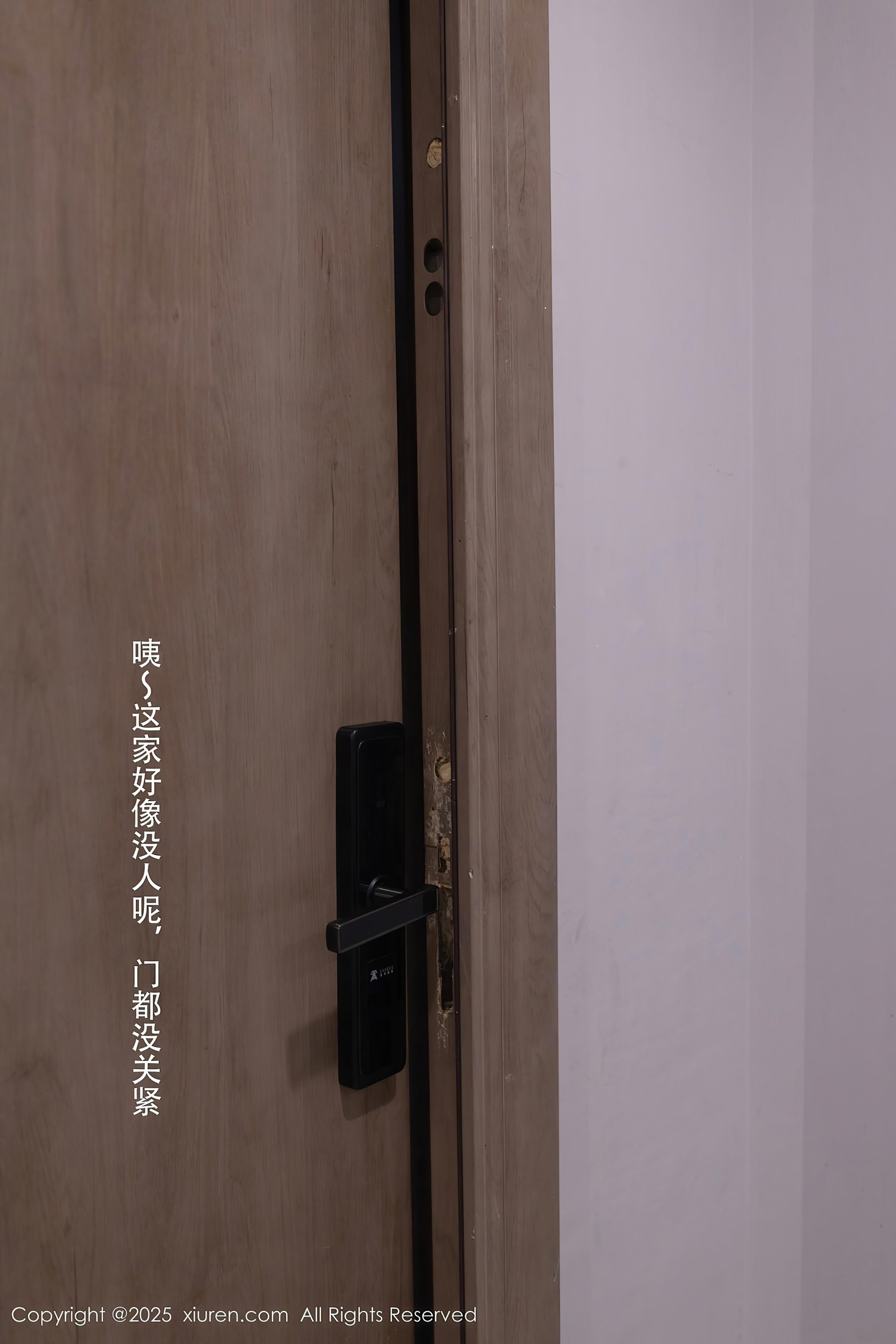 秀人网 No.10042 杏子Yada 美腿性感插图2
