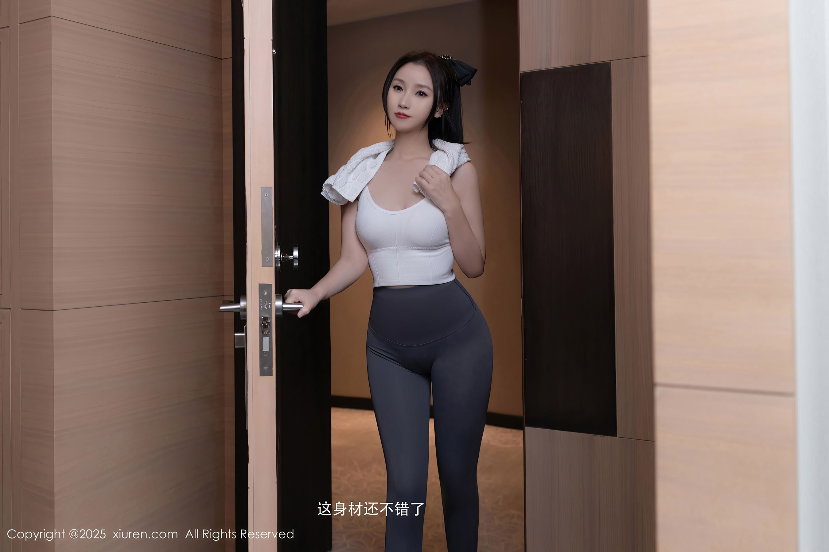 秀人网 No.10042 杏子Yada 美腿性感插图8