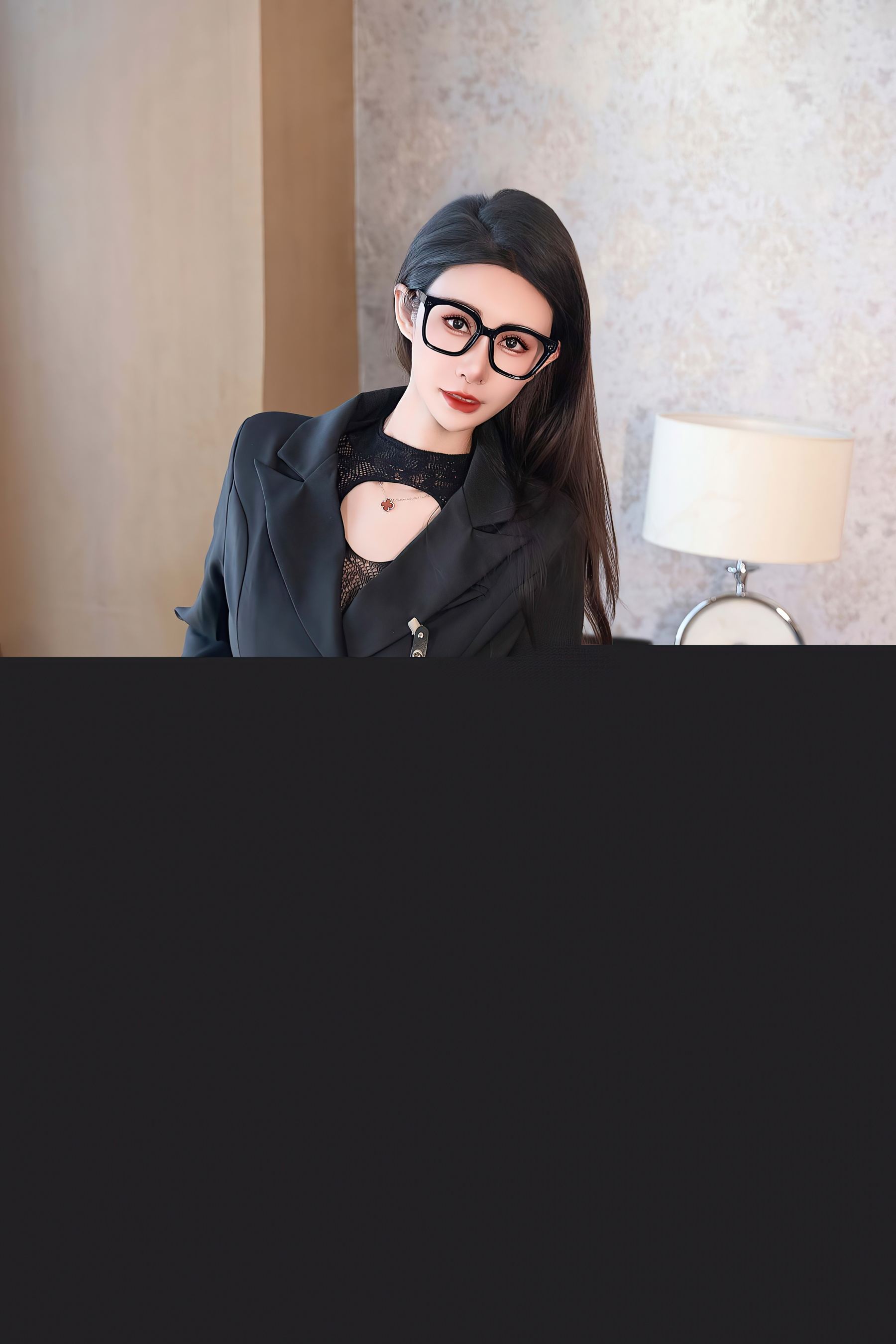 秀人网 No.10095 艺艺yiyi 秘书服务插图8