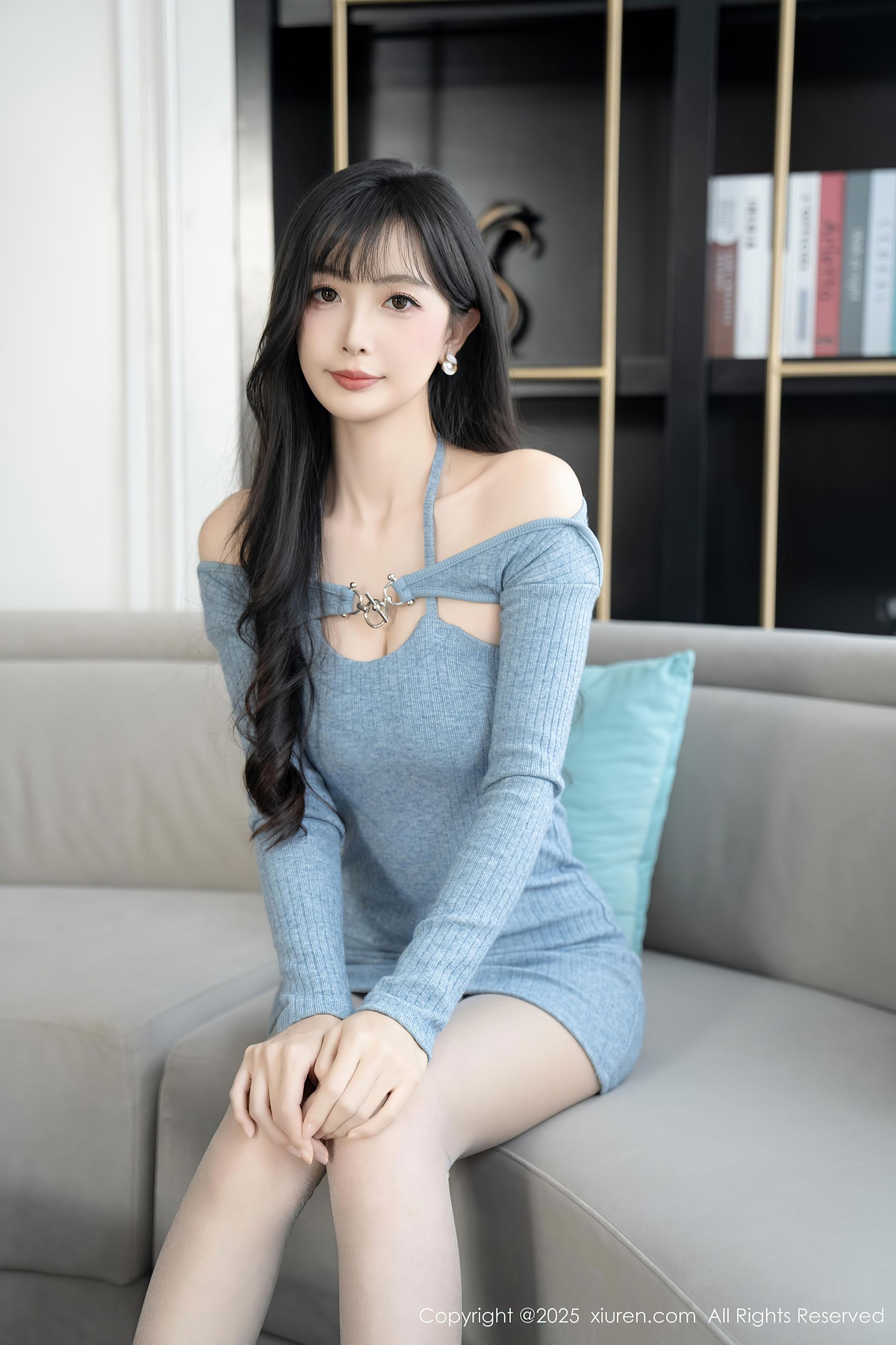 秀人网 No.10124 樱桃小阑子 灰色丝袜插图9