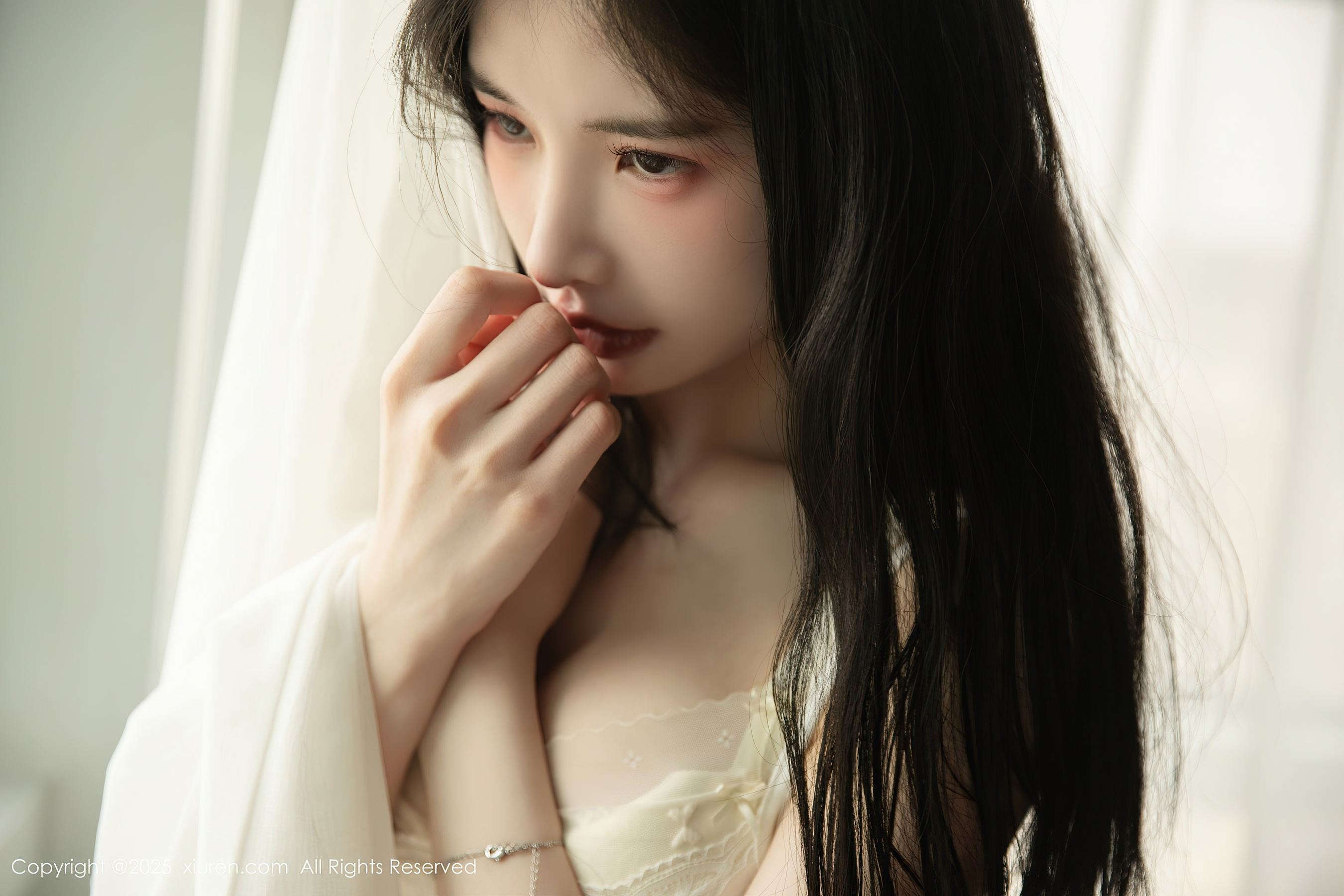 秀人网 No.10226 布丁wow 肉色丝袜插图2
