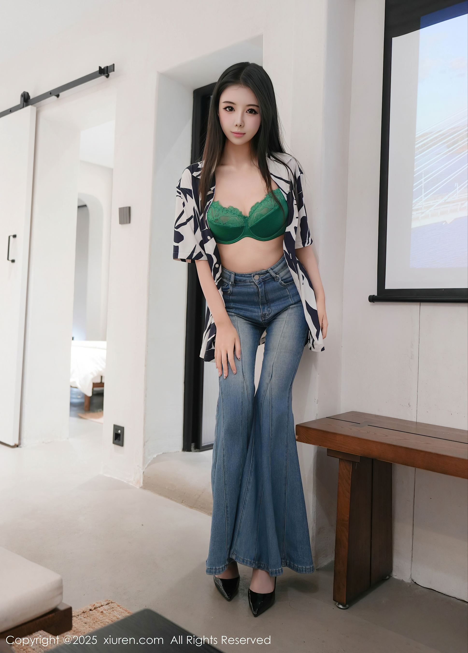 秀人网 No.10260 袁圆 性感灰丝插图5