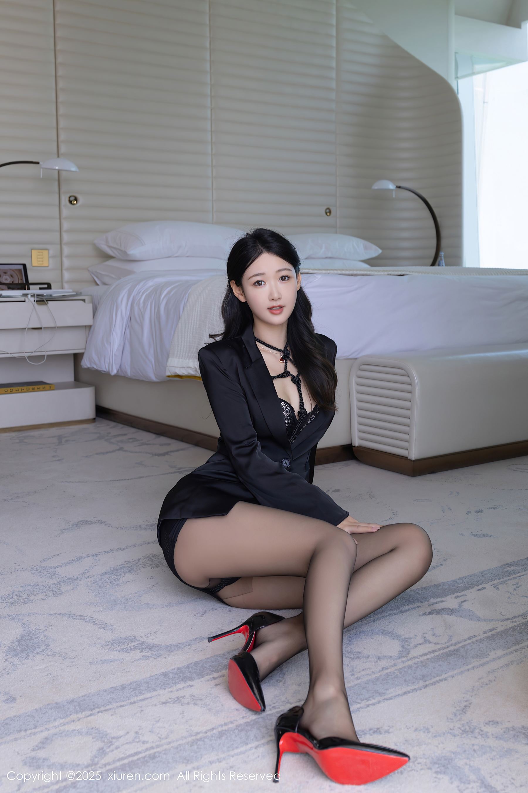 秀人网 No.10267 唐安琪 黑色西服插图7