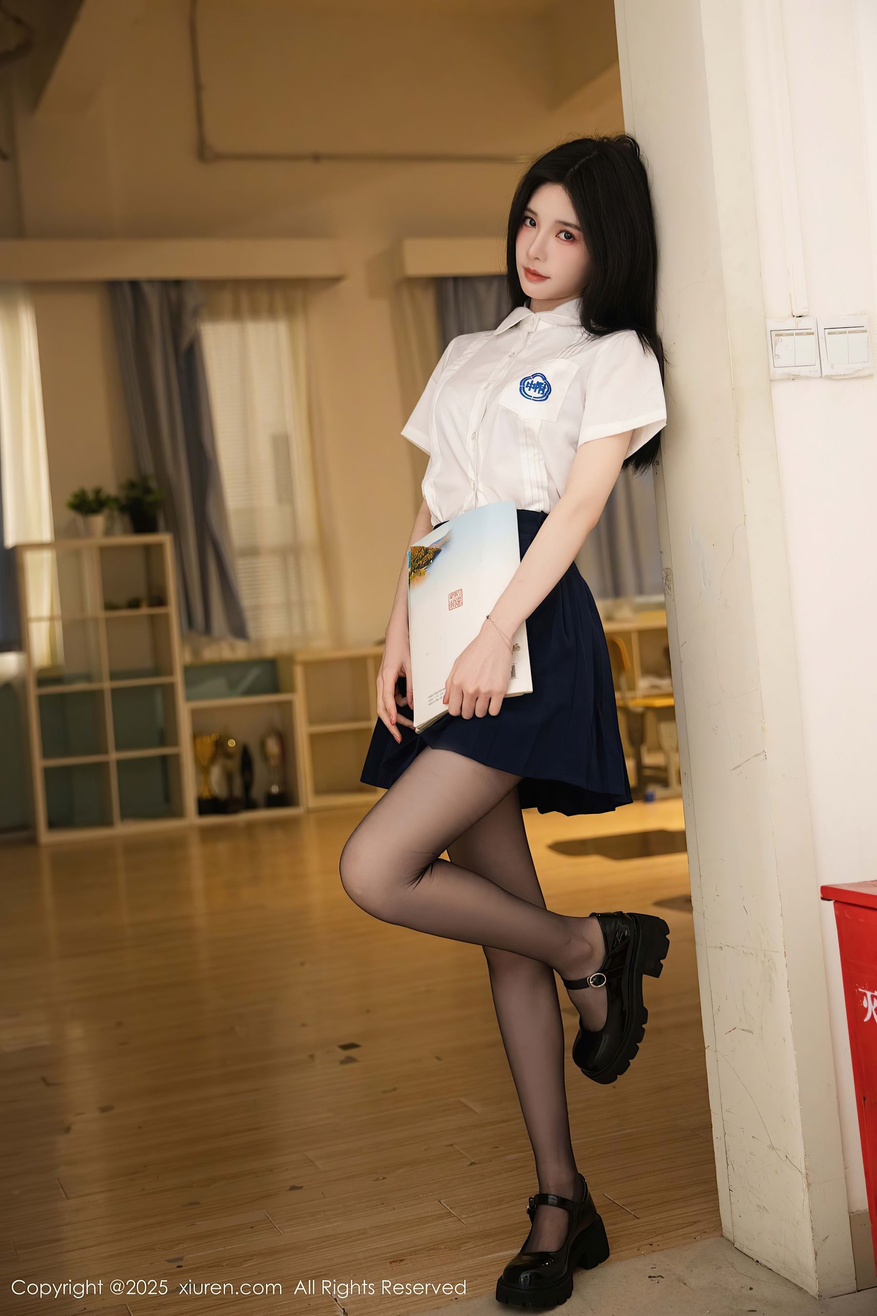 秀人网 No.10287 布丁wow 性感JK插图1