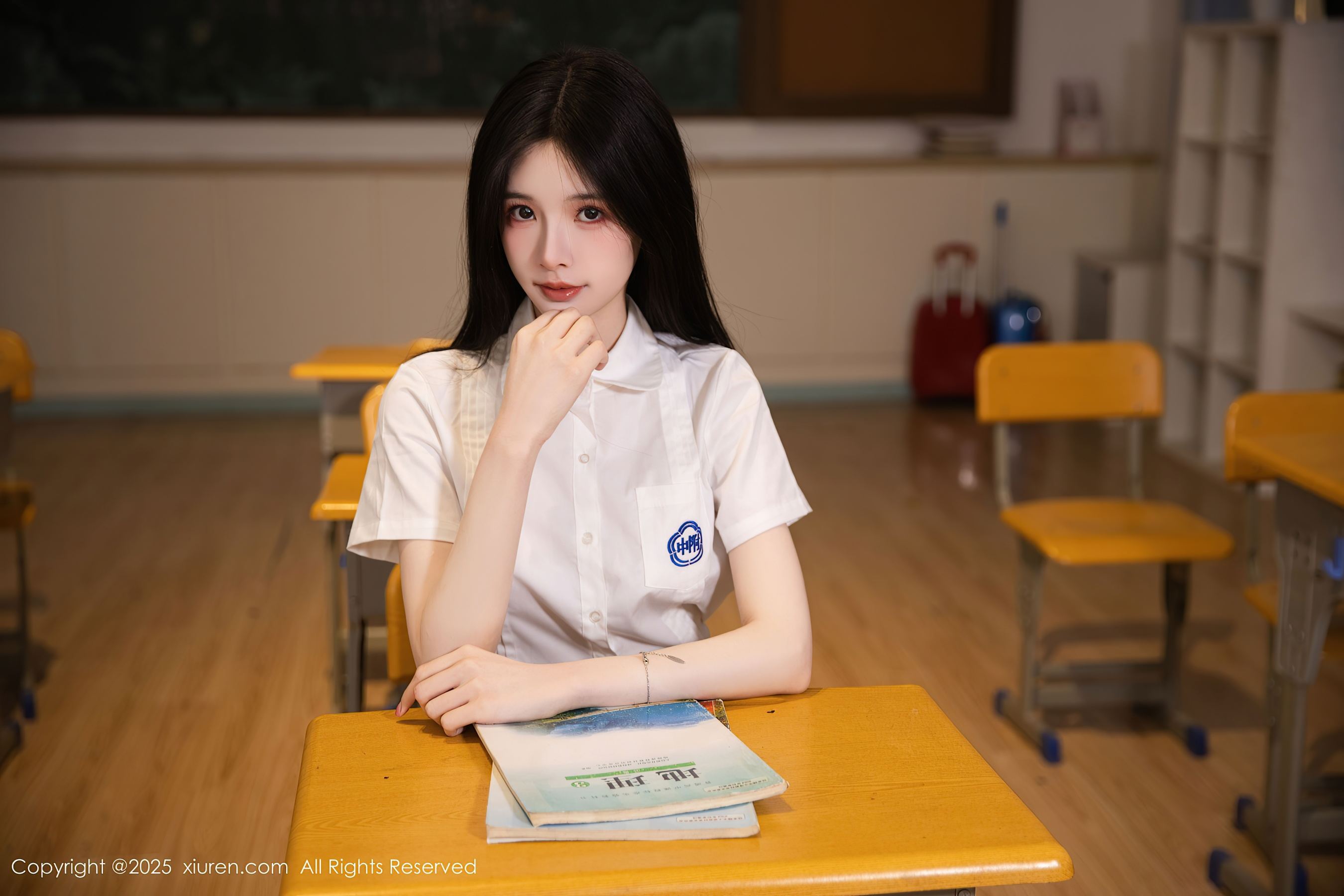 秀人网 No.10287 布丁wow 性感JK插图8