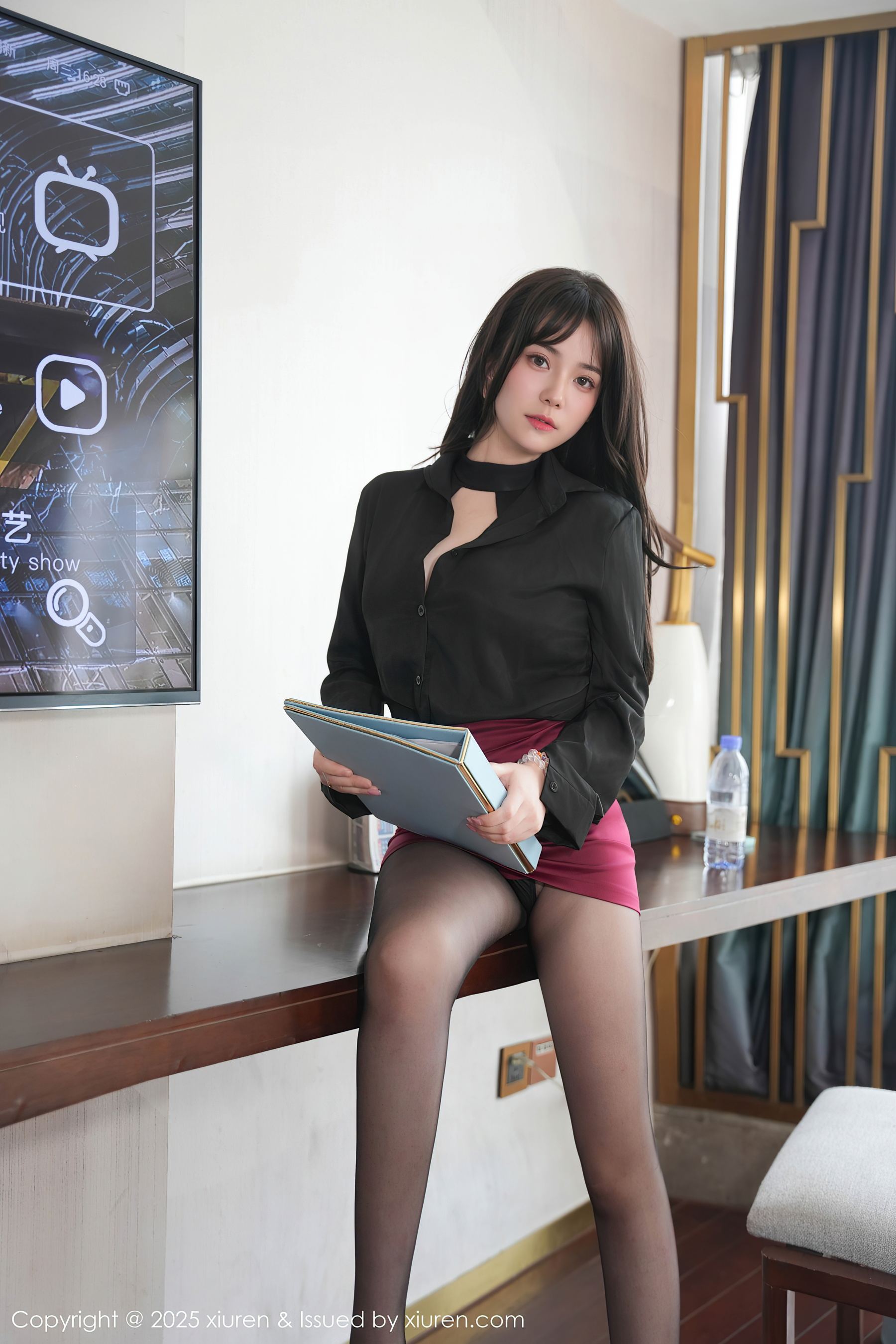 秀人网 No.10527 软情 黑丝制服插图9