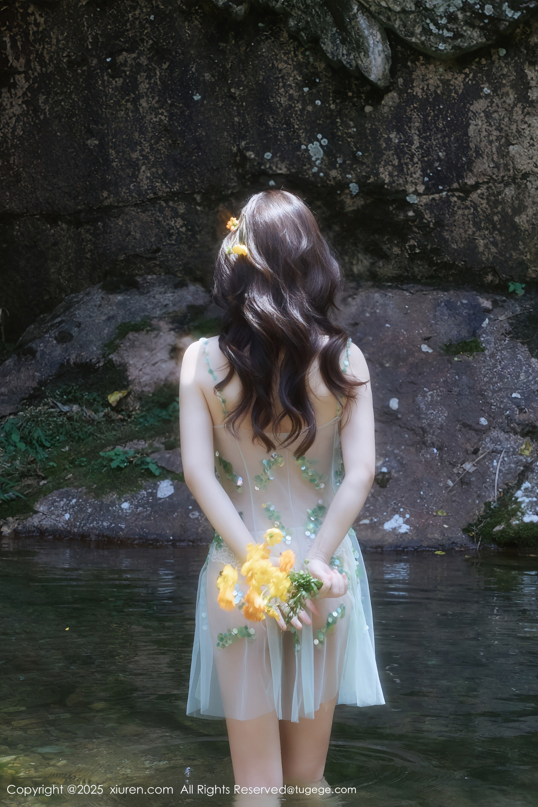 [XiuRen秀人网] 尹甜甜 No.10756