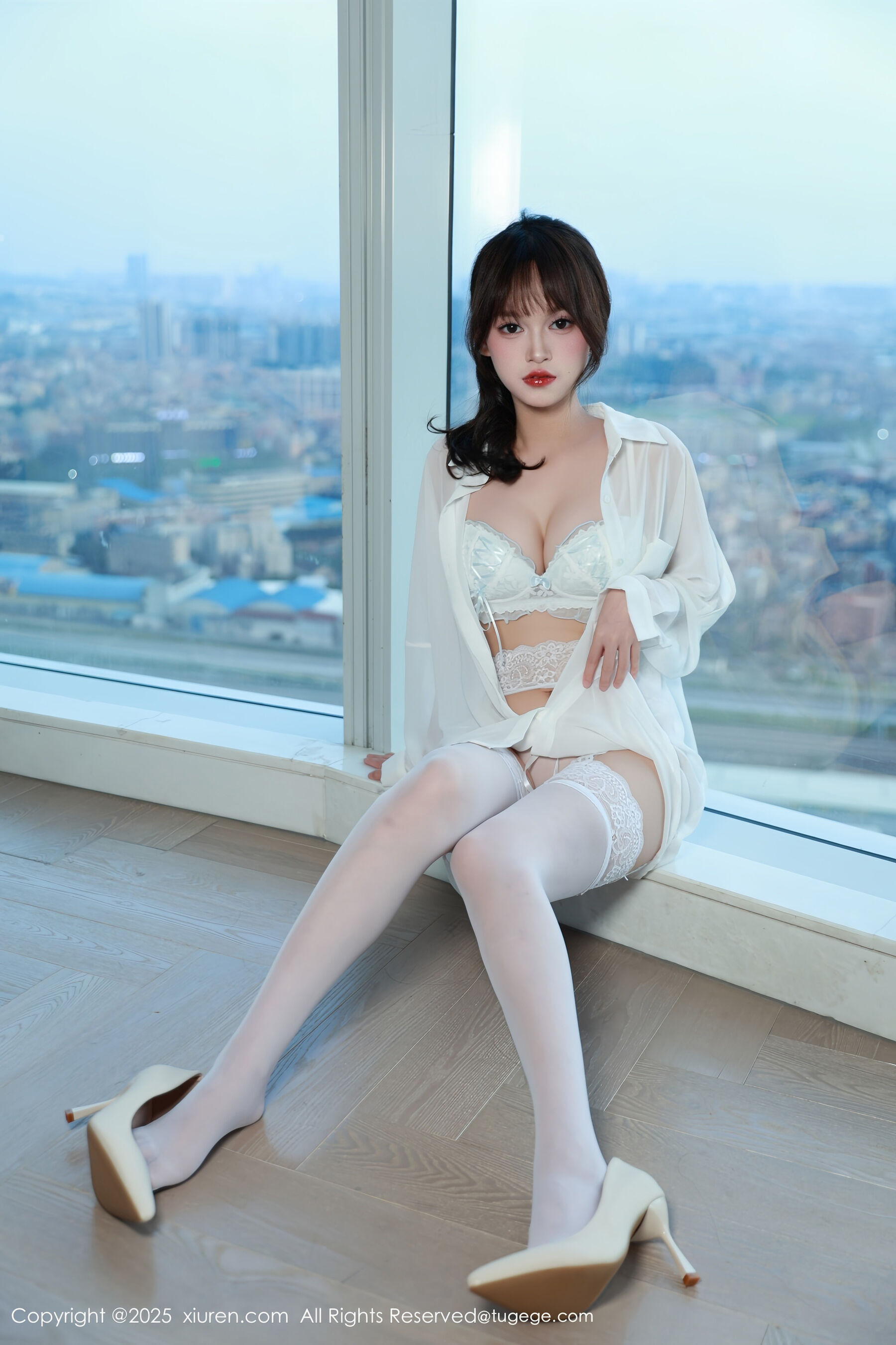 [XiuRen秀人网] 糯咪 No.10642