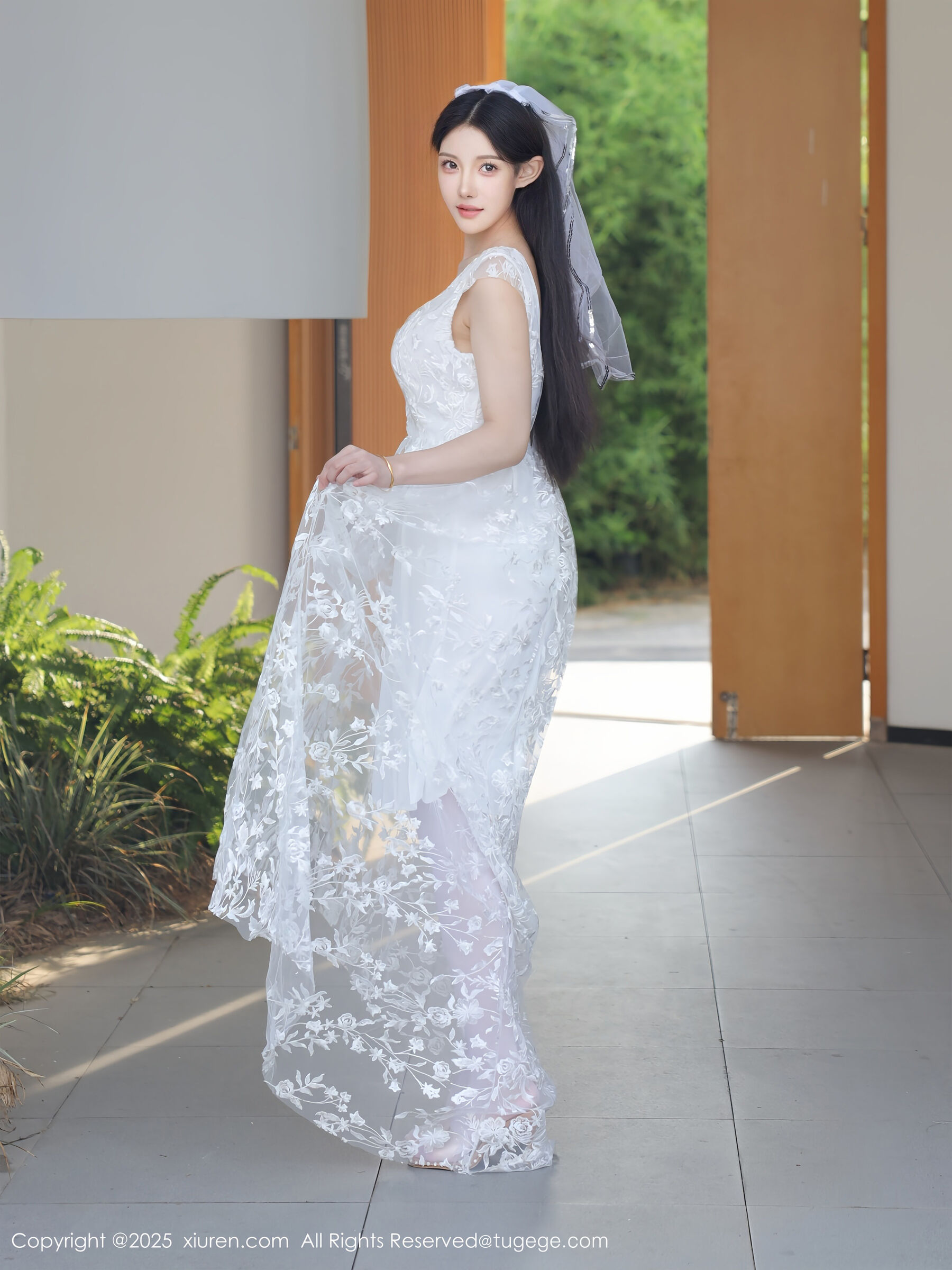 [XiuRen秀人网] 梨霜儿 No.10661