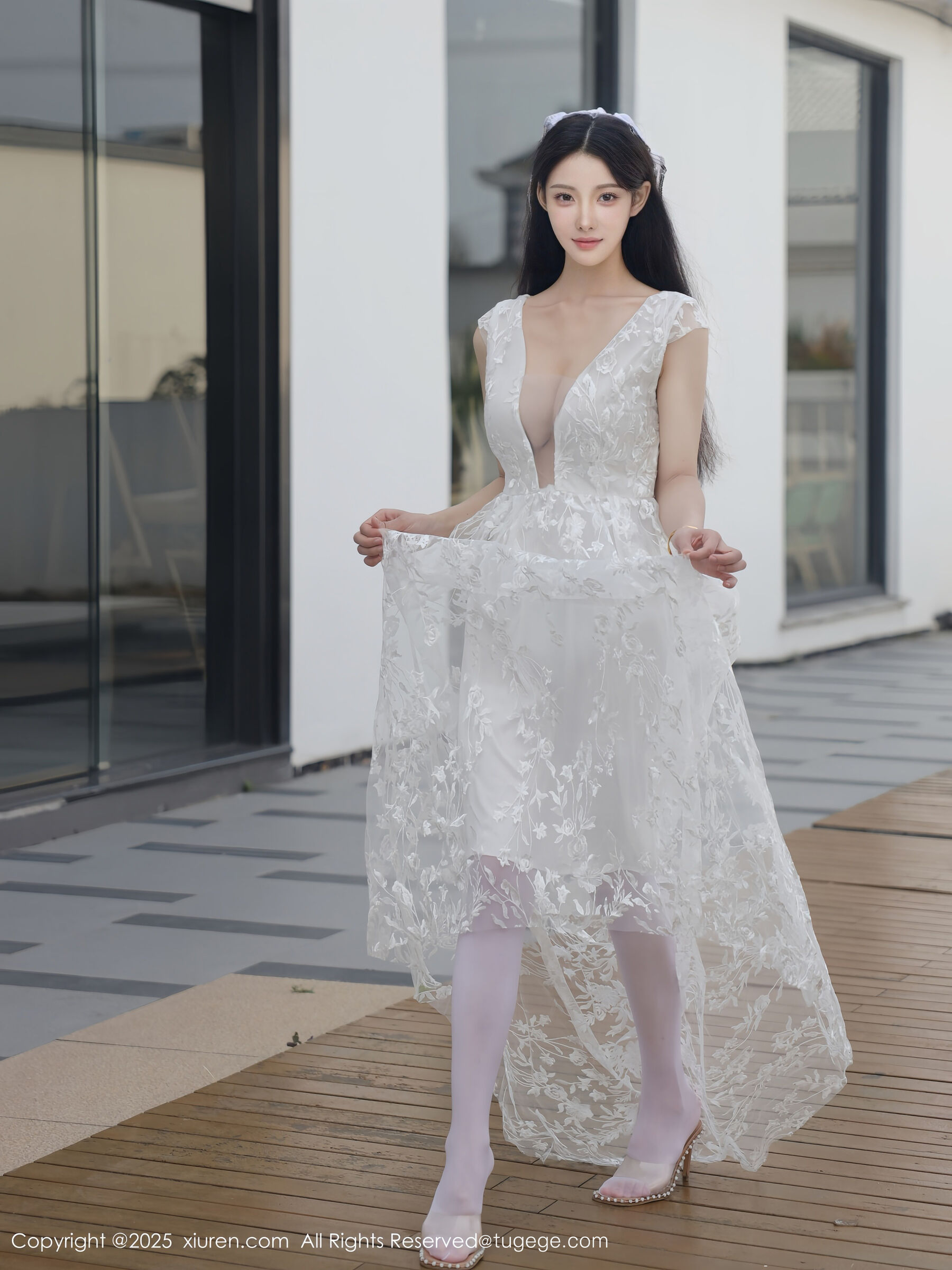 [XiuRen秀人网] 梨霜儿 No.10661