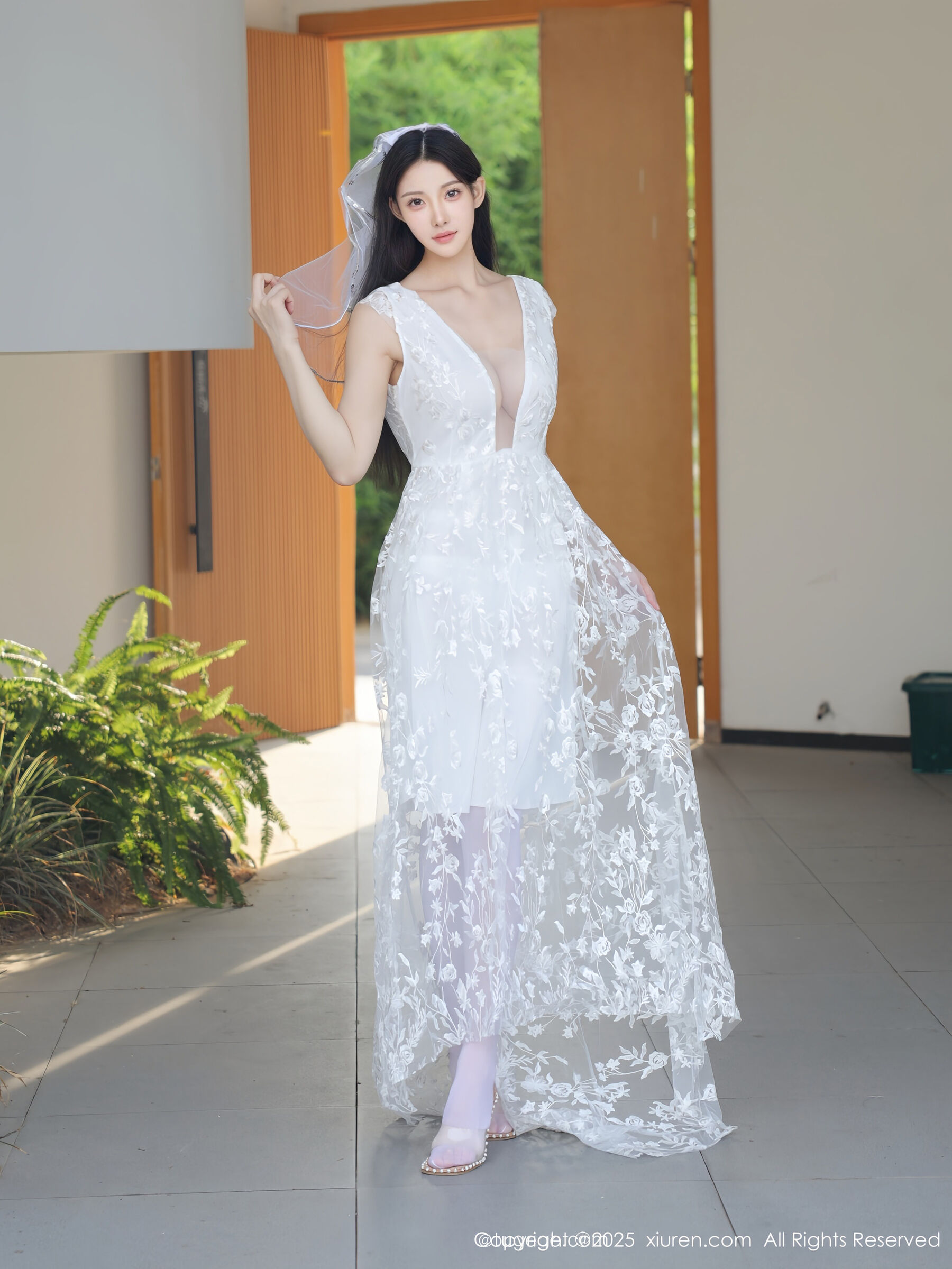 [XiuRen秀人网] 梨霜儿 No.10661