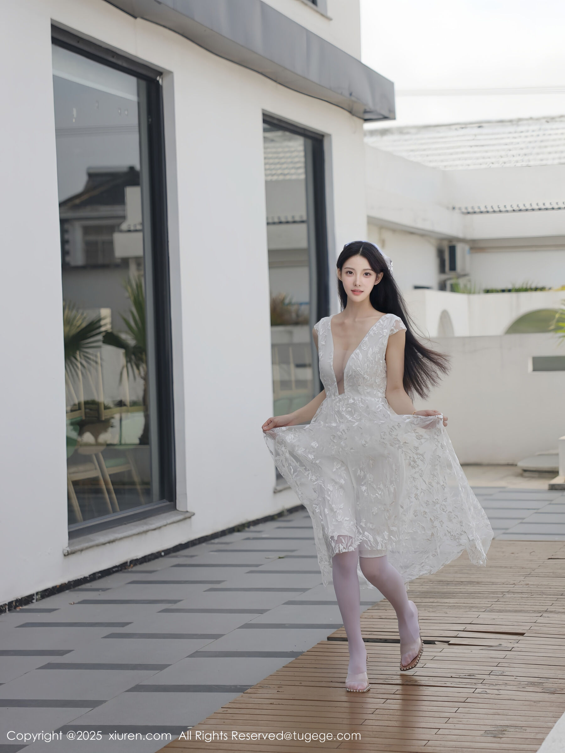 [XiuRen秀人网] 梨霜儿 No.10661