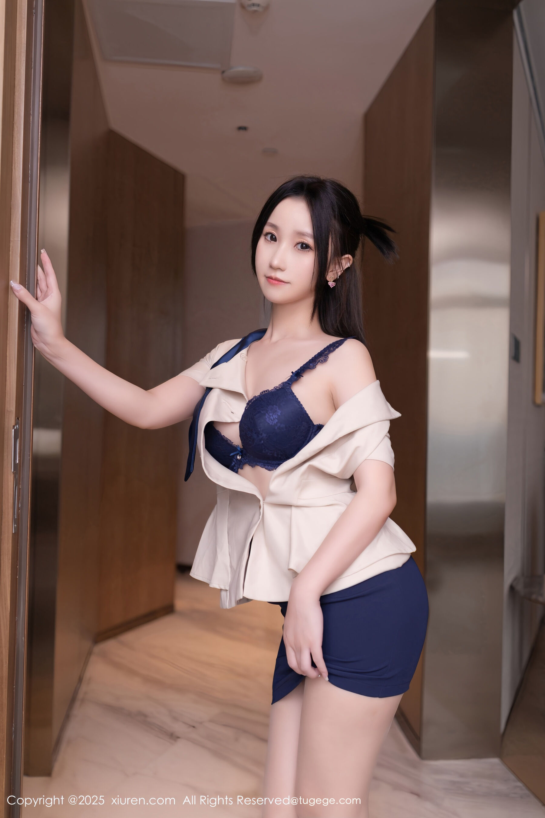 秀人网 杏子Yada No.10697插图6 秀人网 杏子Yada No.10697插图6